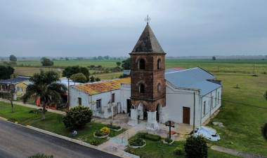 Programa de Obras Urbanas: junto a los vecinos y la comuna, Provincia suma recursos para recuperar la iglesia de Jacinto L. Aráuz   