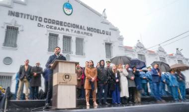 Pullaro: “Santa Fe es ejemplo en América Latina por la baja del delito y de la violencia”