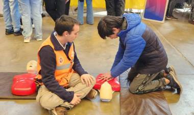 Educación: más de 900 estudiantes recibirán capacitación en RCP