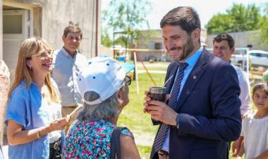 Pullaro inauguró el sistema de provisión de agua potable para Empalme San Carlos