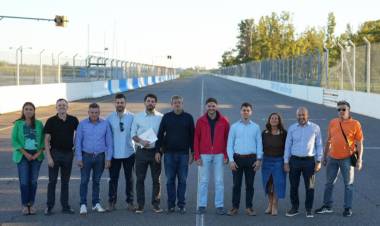 Pullaro en Rafaela: “Invertimos para que haya eventos masivos en toda la provincia y generen trabajo y desarrollo”