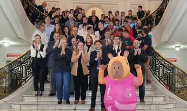 Pullaro: “Queremos que todos sean parte de esta revolución deportiva que vive la provincia de Santa Fe”