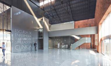 El Gobierno de Pullaro construye el nuevo edificio para la Escuela de Enfermería y el Centro de Simulación Clínica