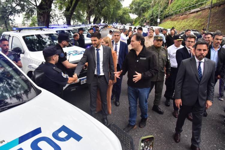   Provincia de Buenos Aires envió 80 móviles para sumarse a los patrullajes en Rosario