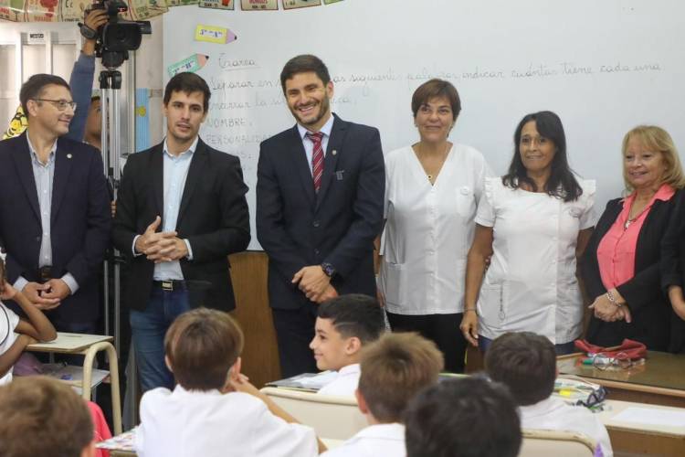 Pullaro: “Ya invertimos más de $ 1.000 millones en infraestructura educativa y lo vamos a seguir haciendo”
