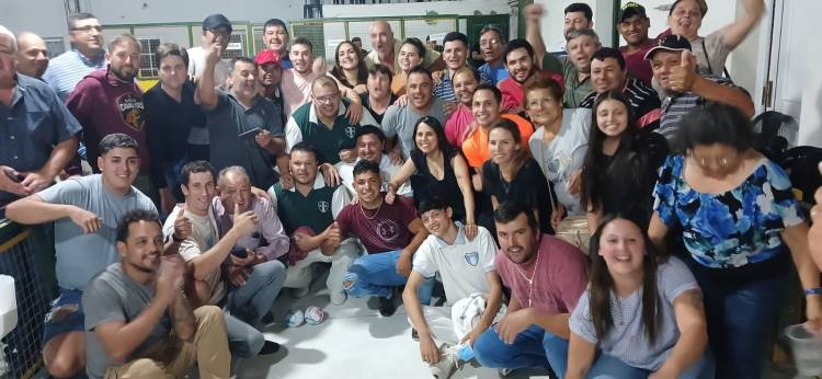 Videla//Torneo Argentino de bochas por parejas- La Asociación Crespense ( Gob.Crespo) es la campeona del Torneo.