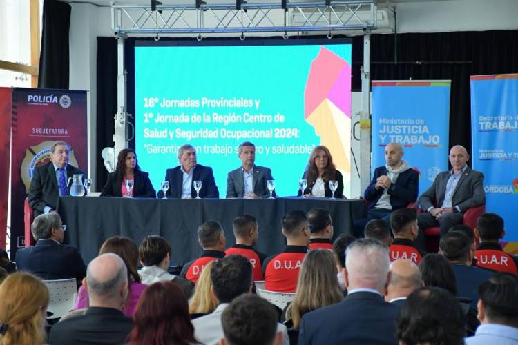  Salud y Seguridad Ocupacional: Santa Fe llevó la experiencia de los comité mixtos a la Región Centro