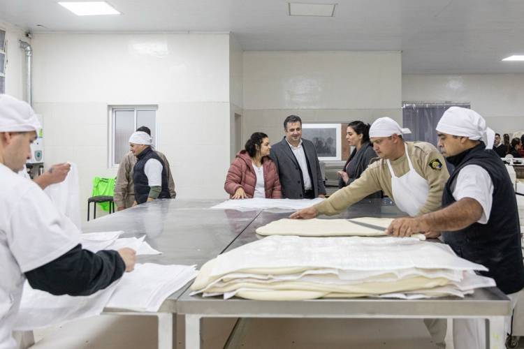 En la Unidad Penitenciaria de Las Flores ya funciona un taller de panadería