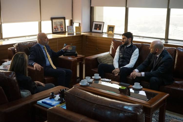 Con la mira en el Santa Fe Business Forum, Pullaro se reunió con el embajador de la India