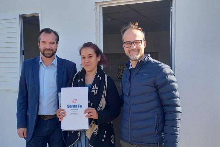 Santo Tomé: Terminaron de relocalizar familias que vivían sobre la traza ferroviaria