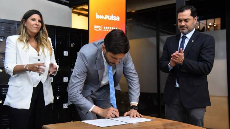 Provincia y la empresa Amazon ofrecen capacitación gratuita en tecnología de nube en el marco del programa Impulsa