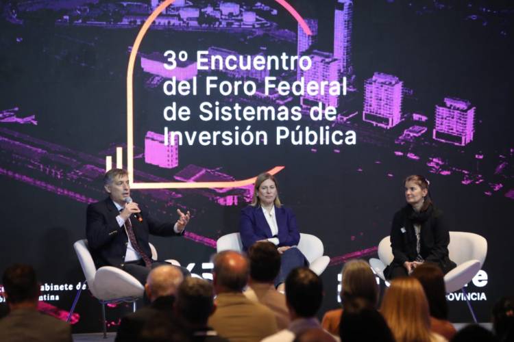 Santa Fe recibió al Foro Federal de Sistemas de Inversión Pública