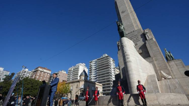 Pullaro: “Tenemos que volver a una Nación federal y que los recursos del interior vuelvan en las obras que necesitamos