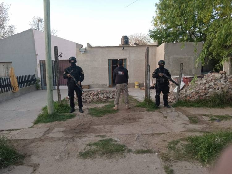 ALLANAMIENTOS EN SAN JUSTO Y VIDELA.