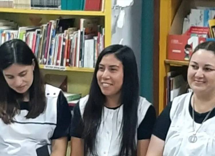 Escuela Normal Nivel Superior . Celebramos un gran logro Mariana, Valeria, Gisela e Ivana se convierten en Seños