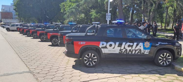 SEGURIDAD EN EL DEPARTAMENTO SAN JUSTO: DISTRIBUCIÓN DE NUEVOS MÓVILES EN COMISARÍAS.