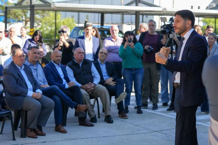 Pullaro: “La obra pública provincial sostiene el empleo de 40.000 familias en Santa Fe”