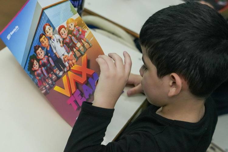 Vax Team: el programa santafesino que fomenta la vacunación pasó por la Escuela Gregoria Pérez de Denis de Santa Fe