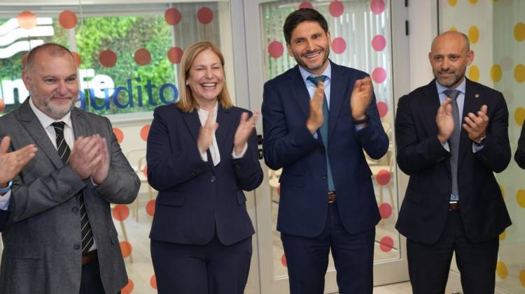 Pullaro inauguró una embajada comercial y productiva de Santa Fe en CABA para impulsar negocios y vínculos institucionales