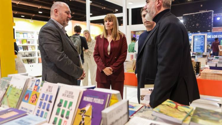 Rueda: “La industria editorial santafesina tiene prestigio en todo el mundo”