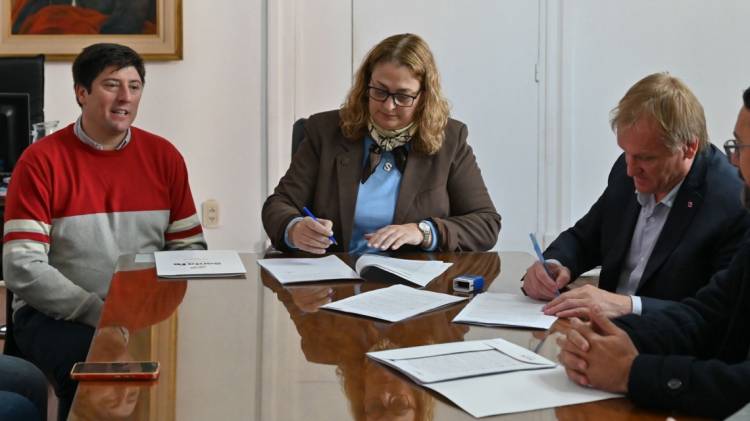 Provincia y UTN acuerdan la implementación de un plan de mantenimiento en hospitales públicos