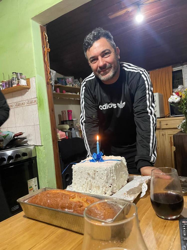 Se solicita información sobre el paradero de Fernando José Holzinger