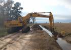 Después de 20 años, la Provincia licitó la compra de 8 máquinas para mantenimiento de canales y obras de drenaje