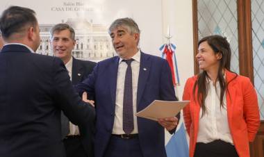 Programa 1000 Aulas: Educación puso en ejecución las primeras 250 aulas