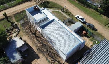 Mientras se renueva el Hospital, Provincia continúa con la reparación integral de un centro de salud barrial en Helvecia