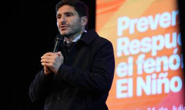 Pullaro presentó las obras y la inversión que realiza Santa Fe para reducir el impacto del Niño