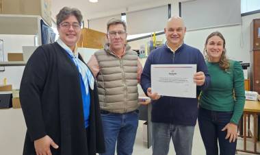 OTRA ENTREGA DE APORTES PARA OBRAS DE INFRAESTRUCTURA Y COMPRA DE EQUIPAMIENTO EN INSTITUCIONES EDUCATIVAS DE LA CIUDAD.