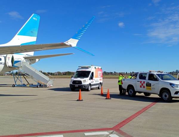 27 vuelos sanitarios consolidan al Aeropuerto Internacional de Rosario como pieza clave de la logística provincial