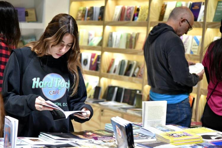 La producción editorial santafesina, presente en la Feria Internacional del Libro de Buenos Aires