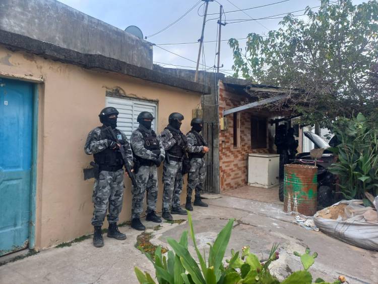  Realizaron múltiples allanamientos por microtráfico en la ciudad de Santa Fe