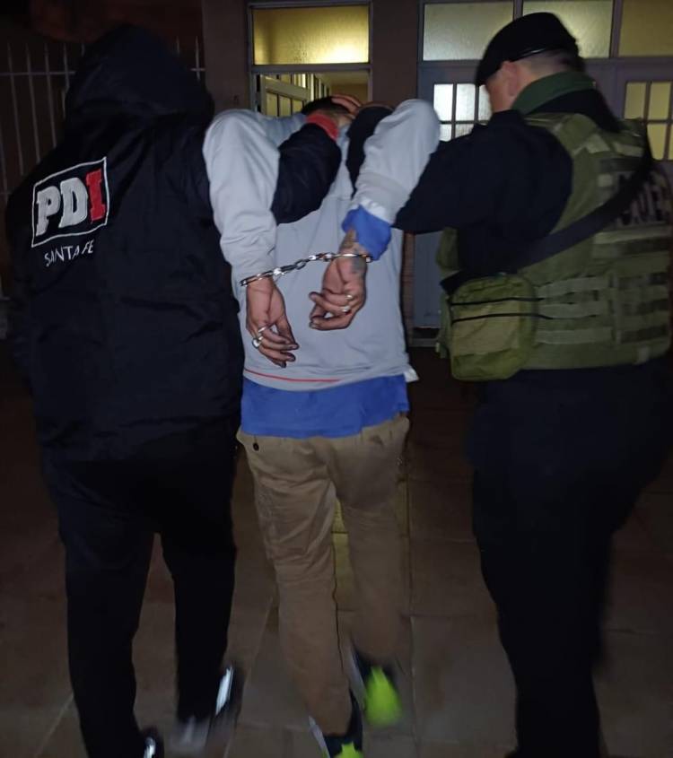 La PDI detuvo a un prófugo de la banda del pasillo de barrio San Lorenzo