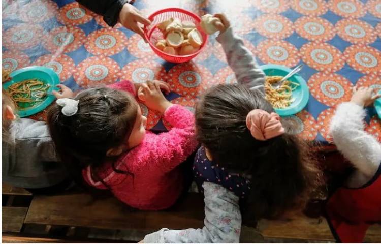 Unicef alerta que un millón de niños se van a dormir sin cenar en Argentina
