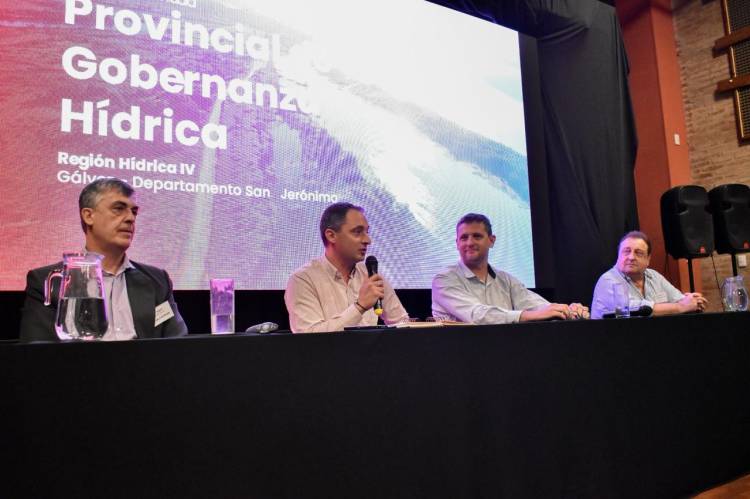 Gálvez: se llevó a cabo el tercer encuentro regional para construir el nuevo Plan Hídrico Provincial