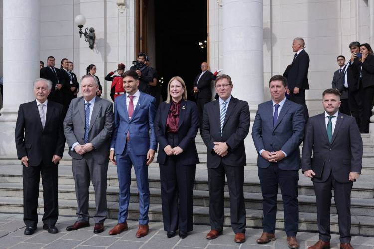 Ante la Asamblea Legislativa, el gobernador brindó su informe anual de gestión