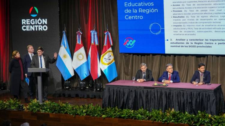 Región Centro: Se puso en funcionamiento la Agencia Regional de Evaluación Educativa