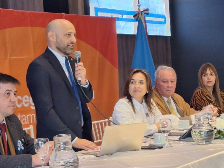  Santa Fe, Córdoba y Catamarca impulsan un acuerdo bioceánico para potenciar la producción y la logística federal