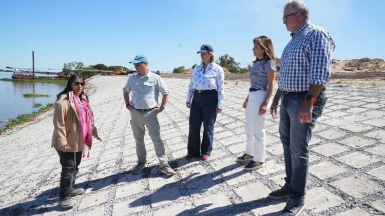 Scaglia: “Estamos haciendo muchas obras hídricas en la Provincia para dar tranquilidad a las familias”