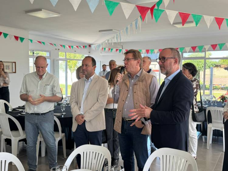 PARA BORLA EL HERMANAMIENTO SAN JUSTO ARLUNO TRASCIENDE LO PROTOCOLAR.