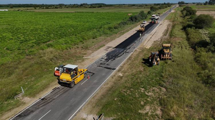 El gobierno de Pullaro destina casi $16.700 millones para reparar rutas estratégicas del centro de la provincia